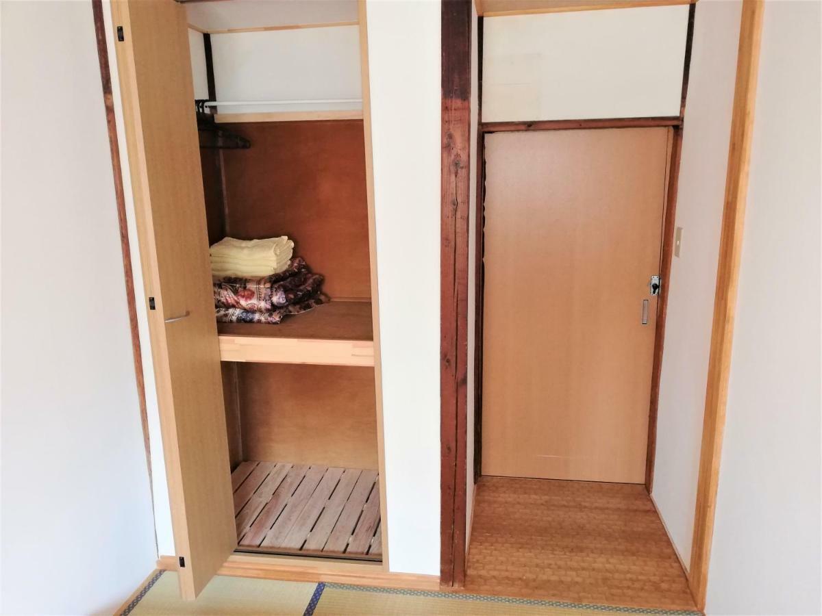 אוסקה Guesthouse Oasis מראה חיצוני תמונה